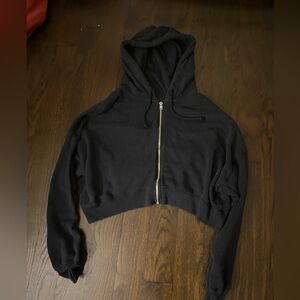 cropped hoodie